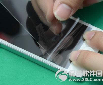 iPhone5貼膜教程:DIY iPhone5全身貼膜1